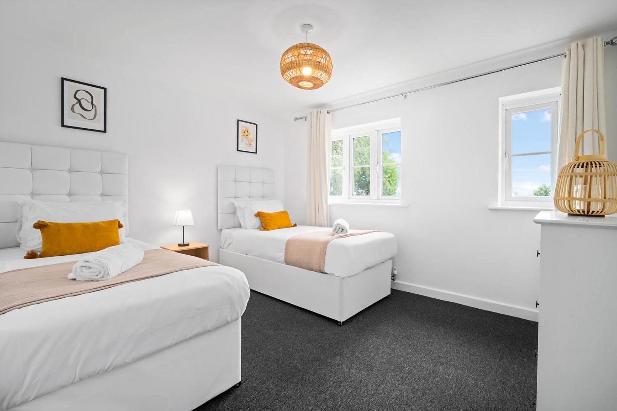 2 Bedroom House - Garden & Parking 2Gm - Wifi 버밍엄 외부 사진